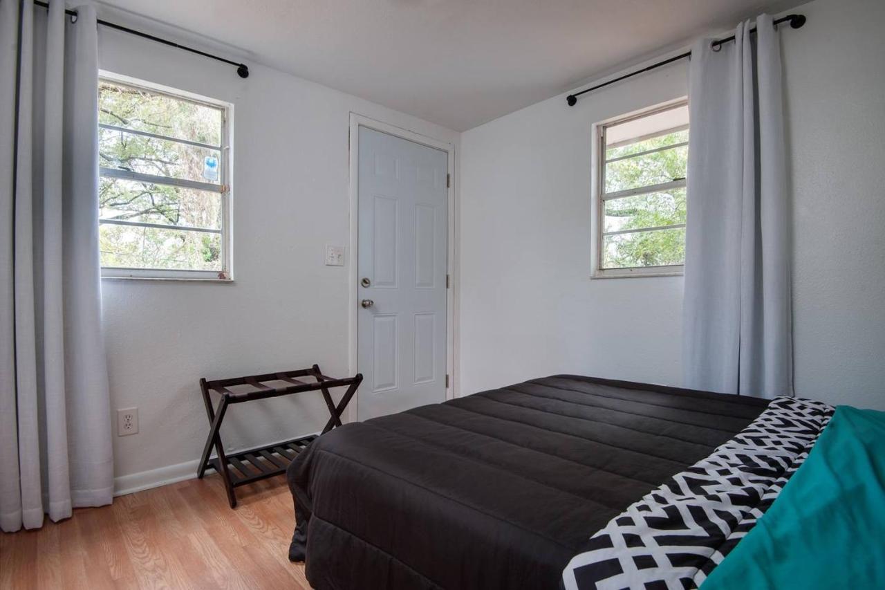 **tampa Urban Convenience ** Holiday home *