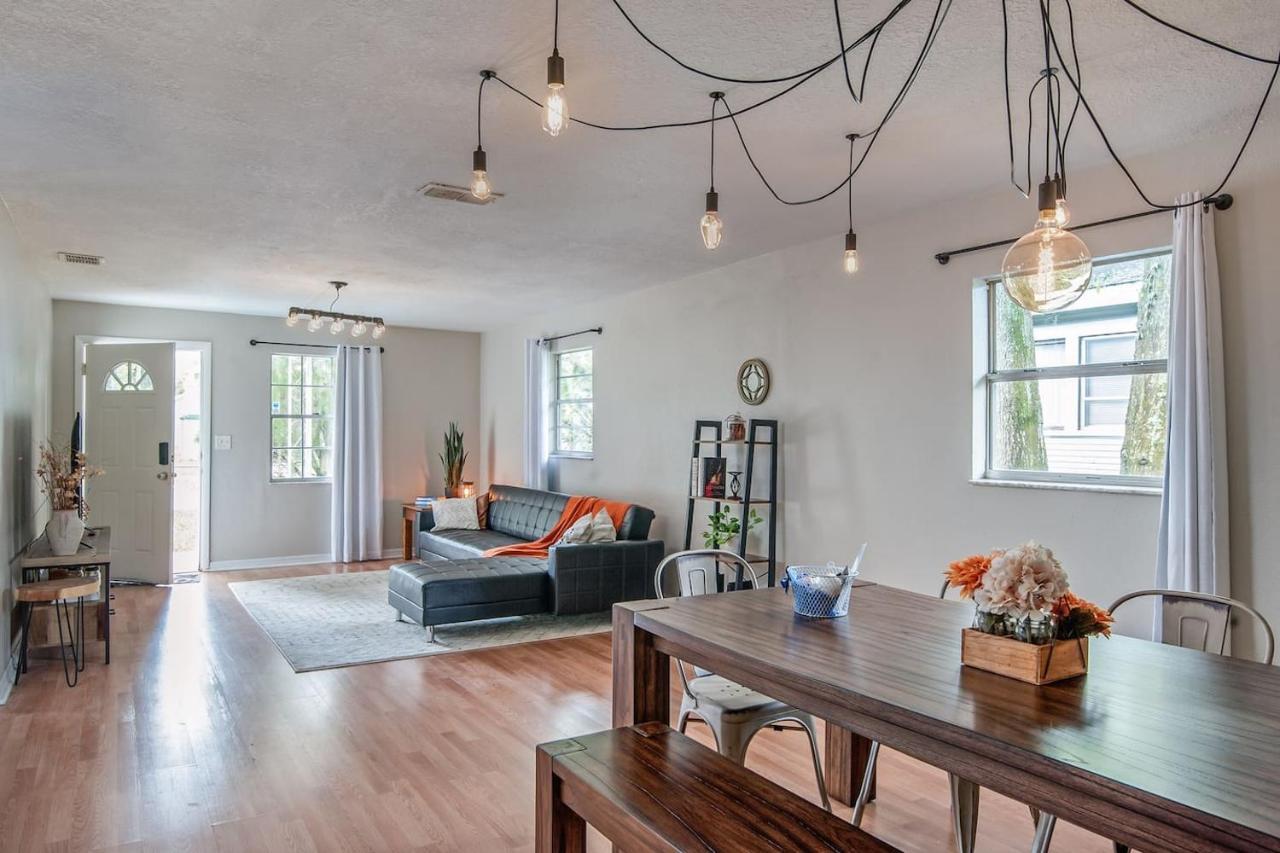 **tampa Urban Convenience ** Holiday home Tampa